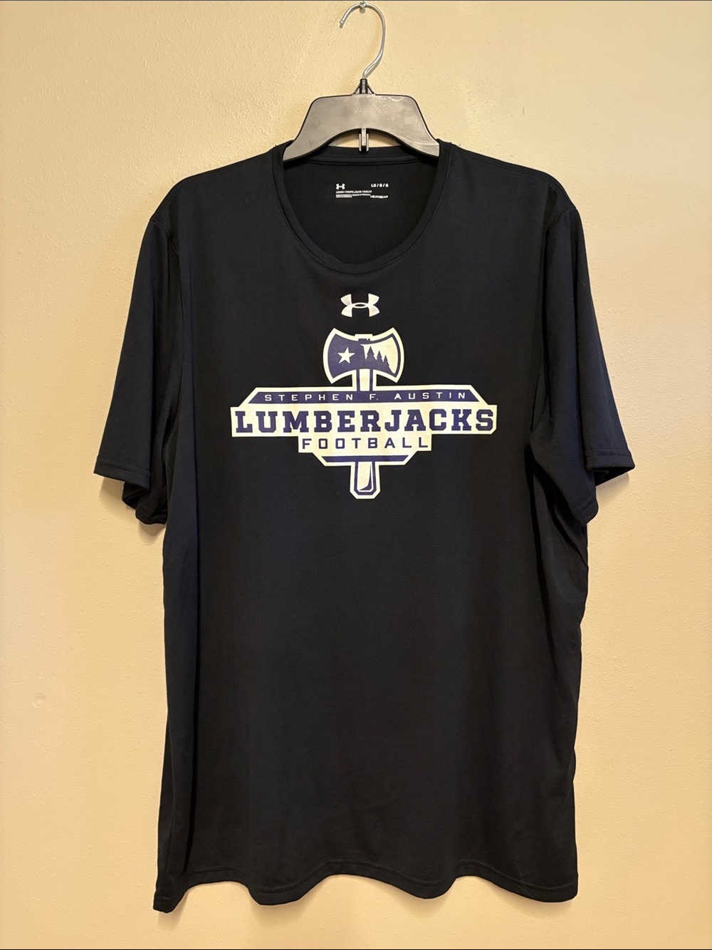 NWT! Stephen F Austin Lumberjacks Football short sleeve UA heat gear shirt